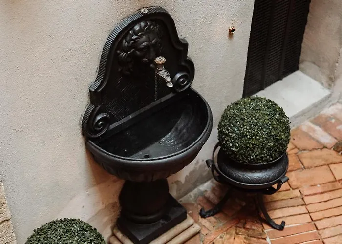 Residenza Granato سيينا